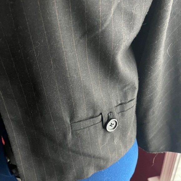 Worthington Cropped Blazer - Picture 6 of 9